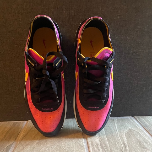 Nike’s Waffles - Picture 2 of 6